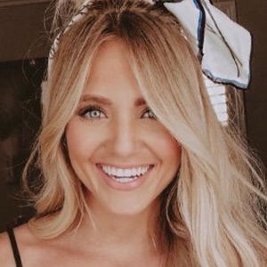 Meet your Posher, Sienna